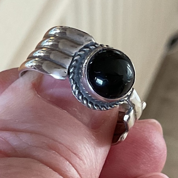 Sterling Silver 925 Black Onyx ring Size US 8.5 - Picture 4 of 13